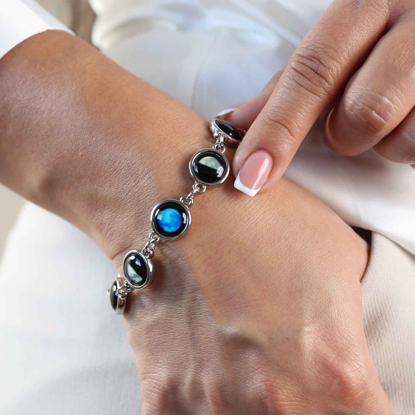 Lunar Link V Bracelet - Image 3