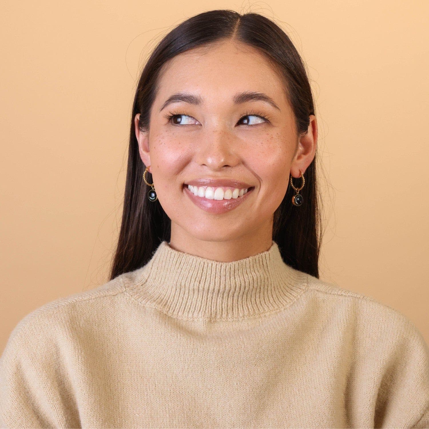 The Carina Hoops in Gold - Image 5